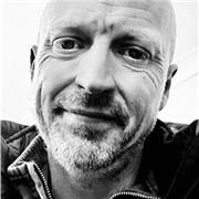 Veterinary Surgeon. 25 years experience in Medicine and Surgery